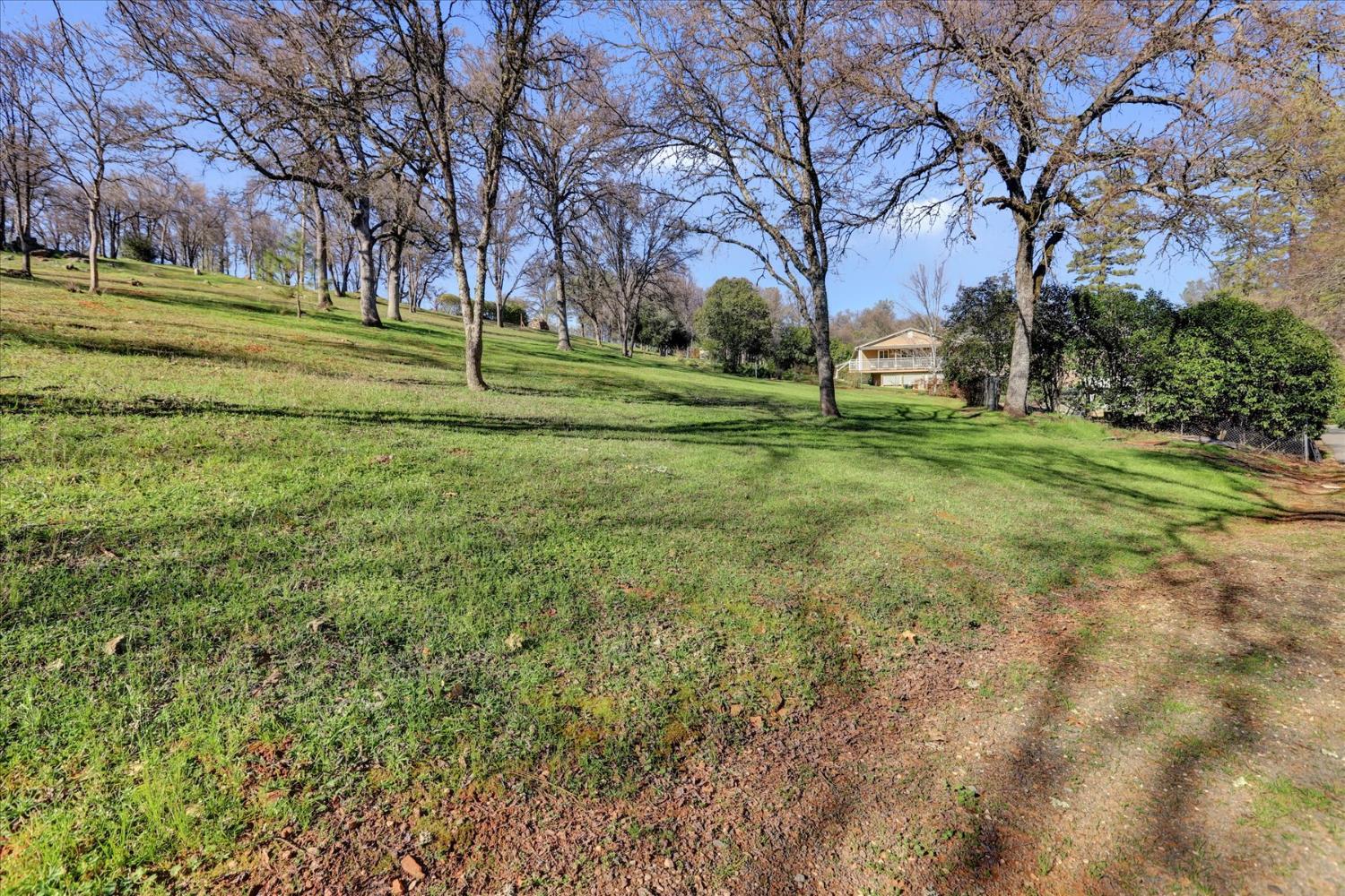 Grass Valley, California, 95949, United States, 4 Bedrooms Bedrooms, ,3 BathroomsBathrooms,Residential,For Sale,2015333