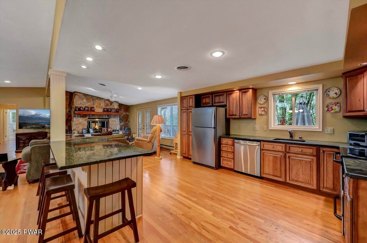 Lords Valley, Pennsylvania, 18428, United States, 5 Bedrooms Bedrooms, ,3 BathroomsBathrooms,Residential,For Sale,1977416