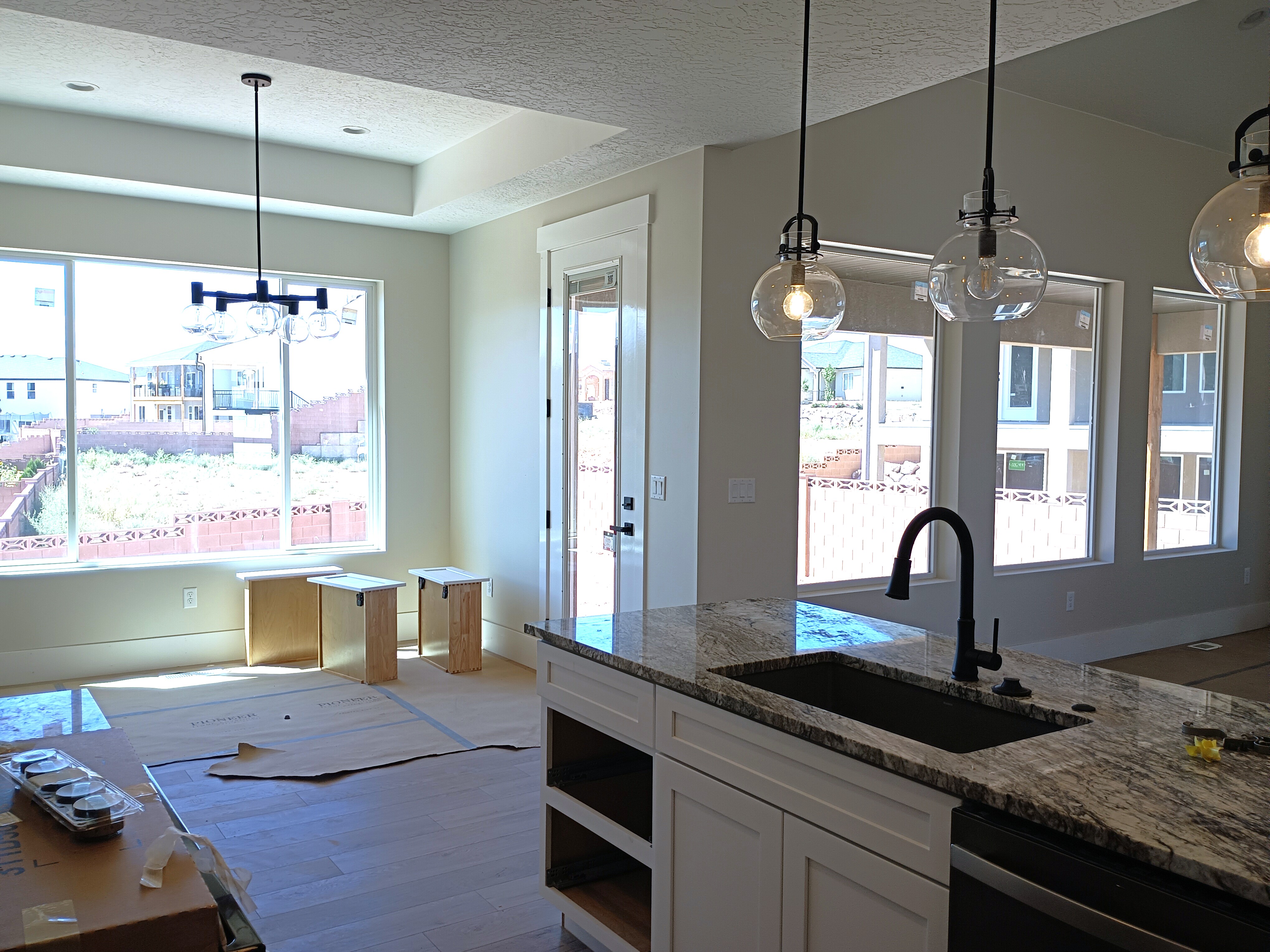 Cedar City, Utah, 84720, United States, 6 Bedrooms Bedrooms, ,4 BathroomsBathrooms,Residential,For Sale,1983360