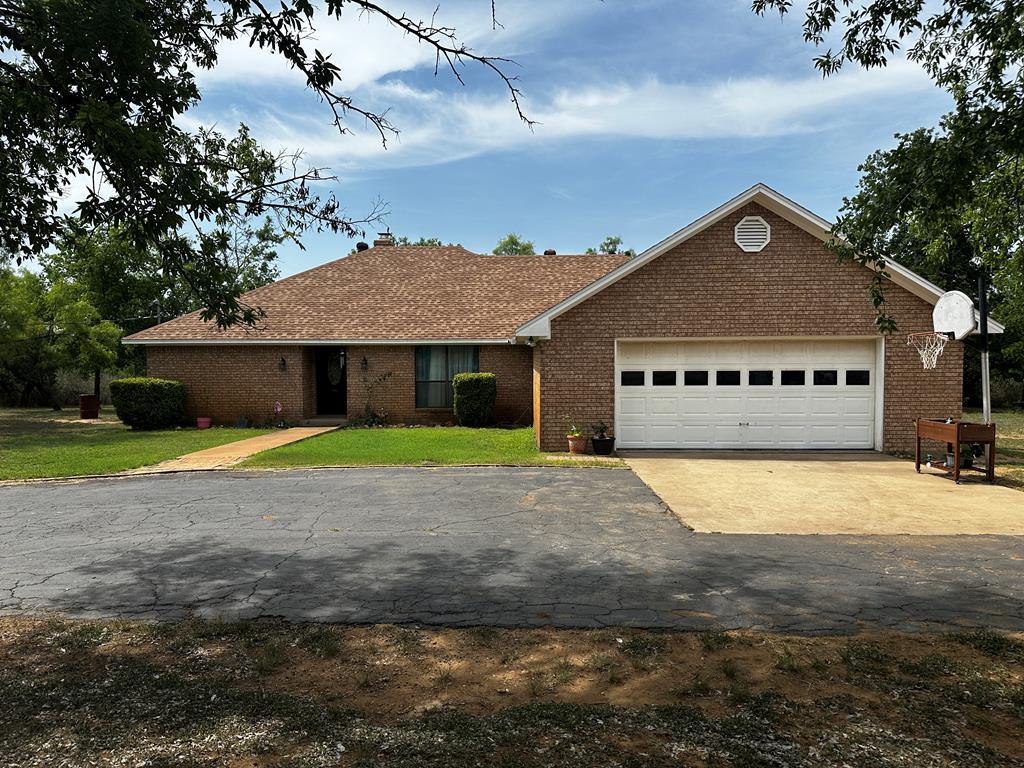 Llano, Texas, 78643, United States, 3 Bedrooms Bedrooms, ,2 BathroomsBathrooms,Residential,For Sale,1869749