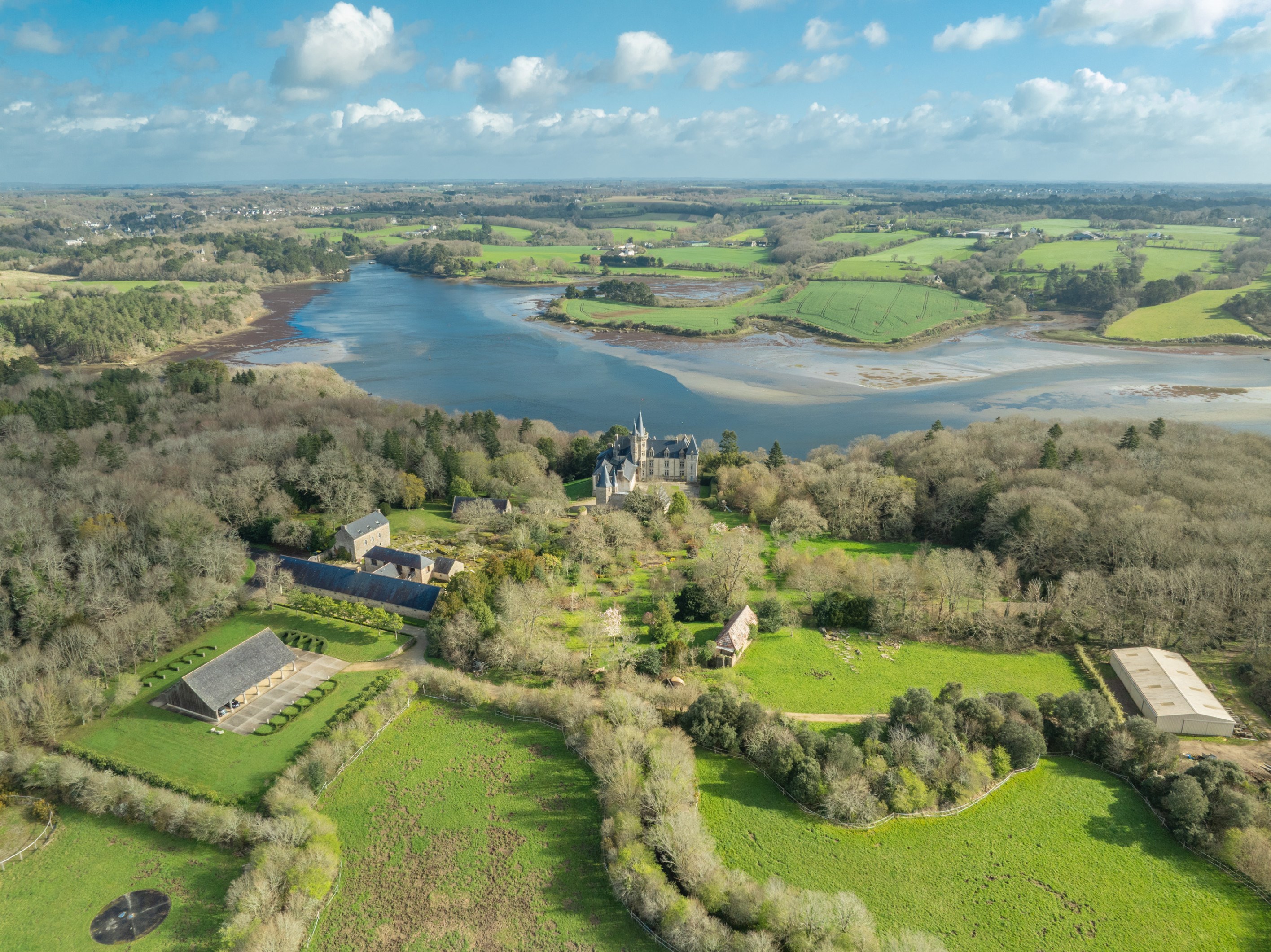  EXCLUSIVE LISTING ; Brittany – Névez ; Renovated château with outbuildings, ove… - 物件實景