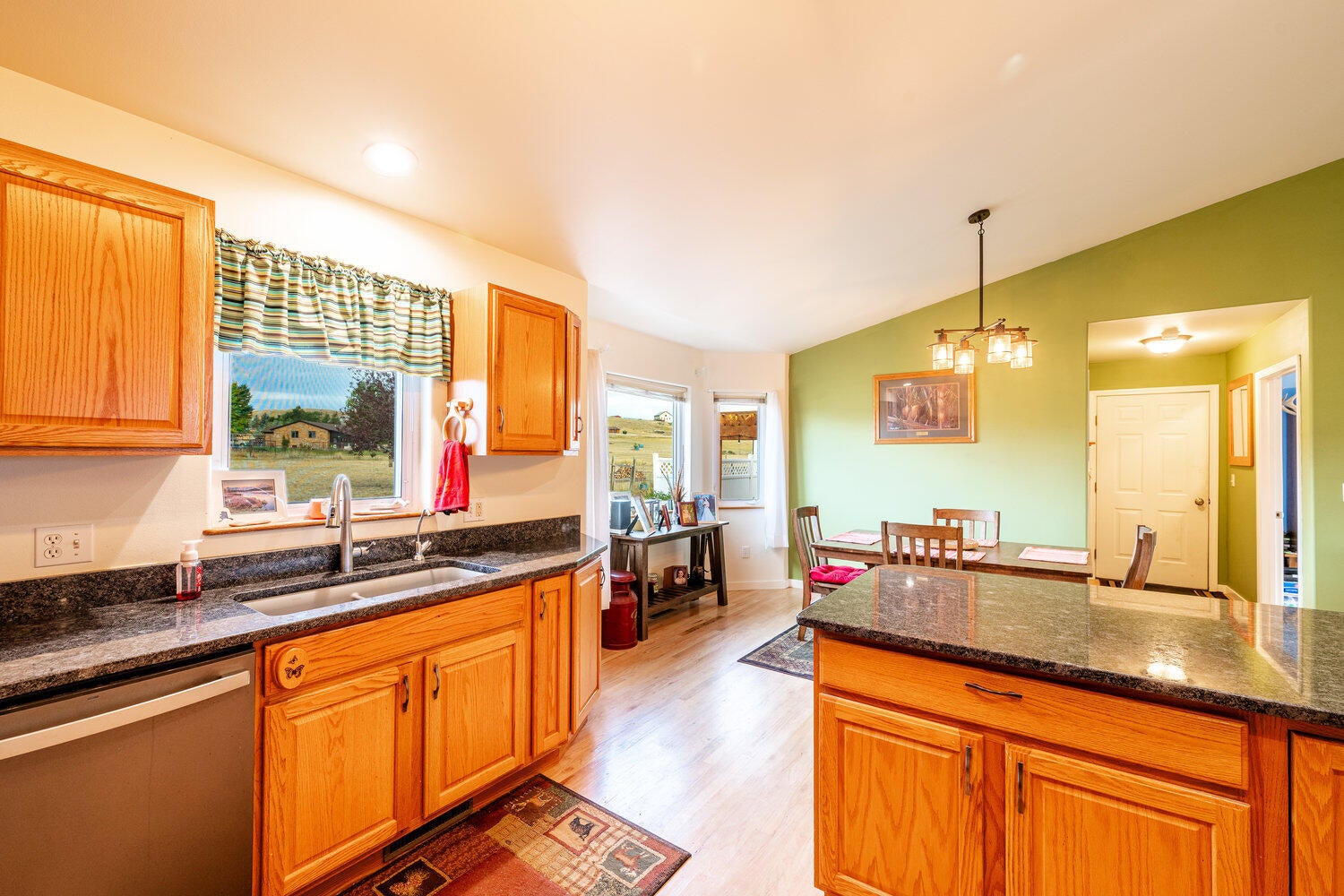 Buffalo, Wyoming, 82834, United States, 3 Bedrooms Bedrooms, ,2 BathroomsBathrooms,Residential,For Sale,1982571