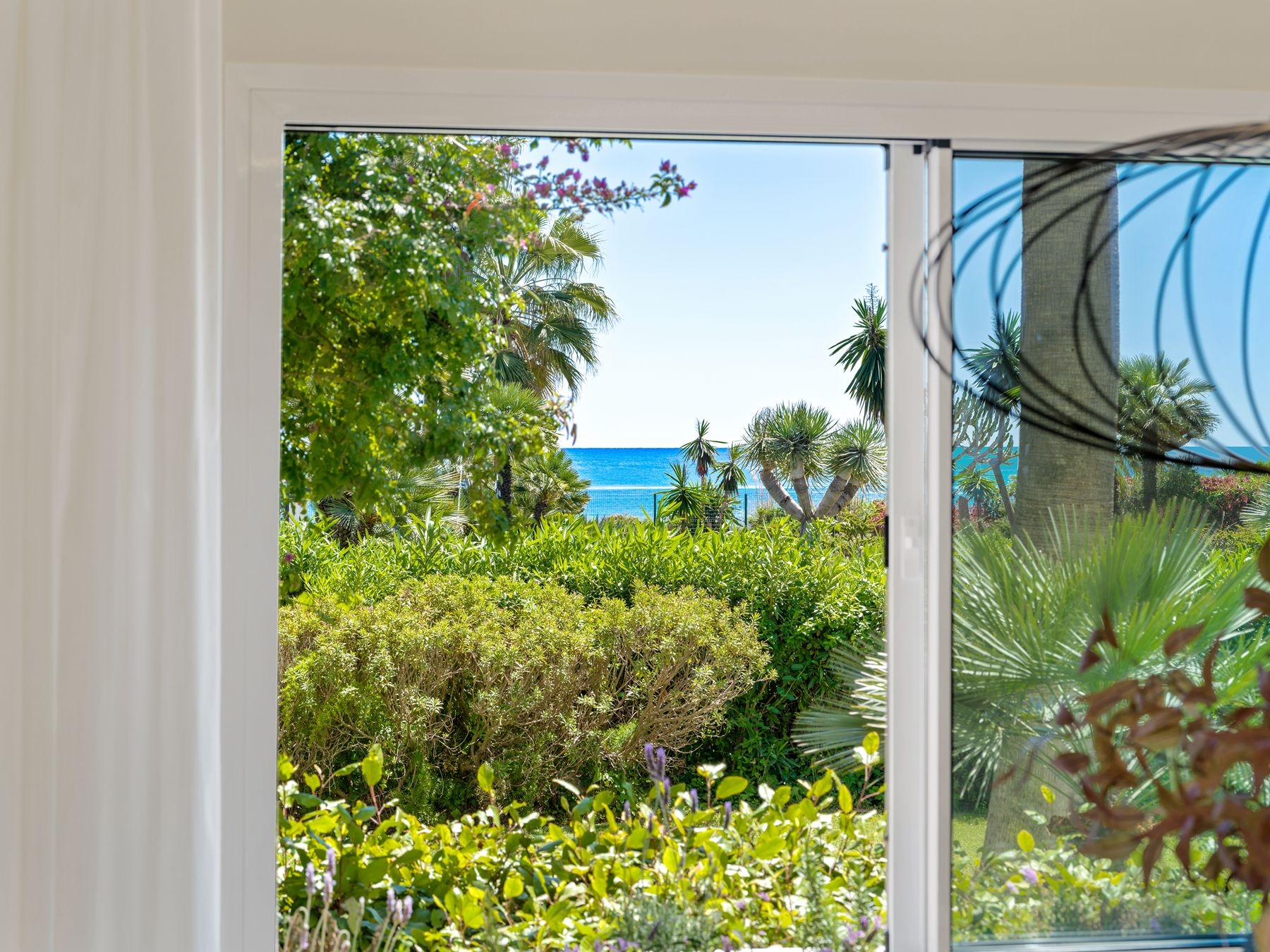  Beachfront contemporary apartment in Costalita, Estepona - 物件實景