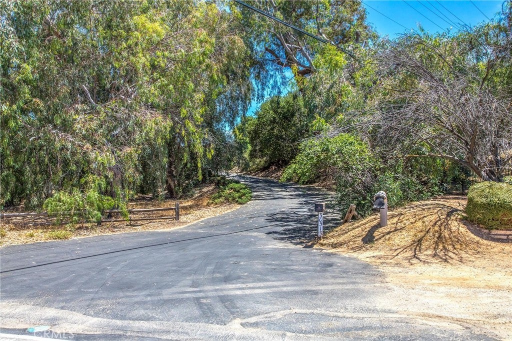 Redlands, California, 92373, United States, 4 Bedrooms Bedrooms, ,1 BathroomBathrooms,Residential,For Sale,1899993