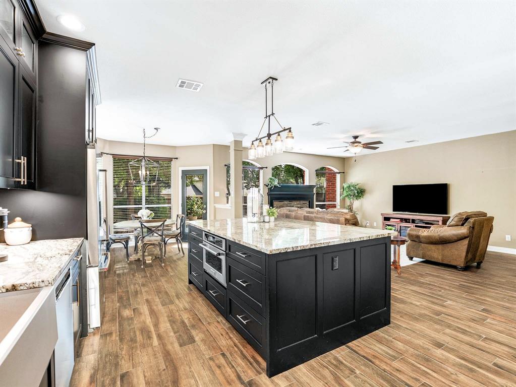 McKinney, Texas, 75072, United States, 4 Bedrooms Bedrooms, ,4 BathroomsBathrooms,Residential,For Sale,1940985