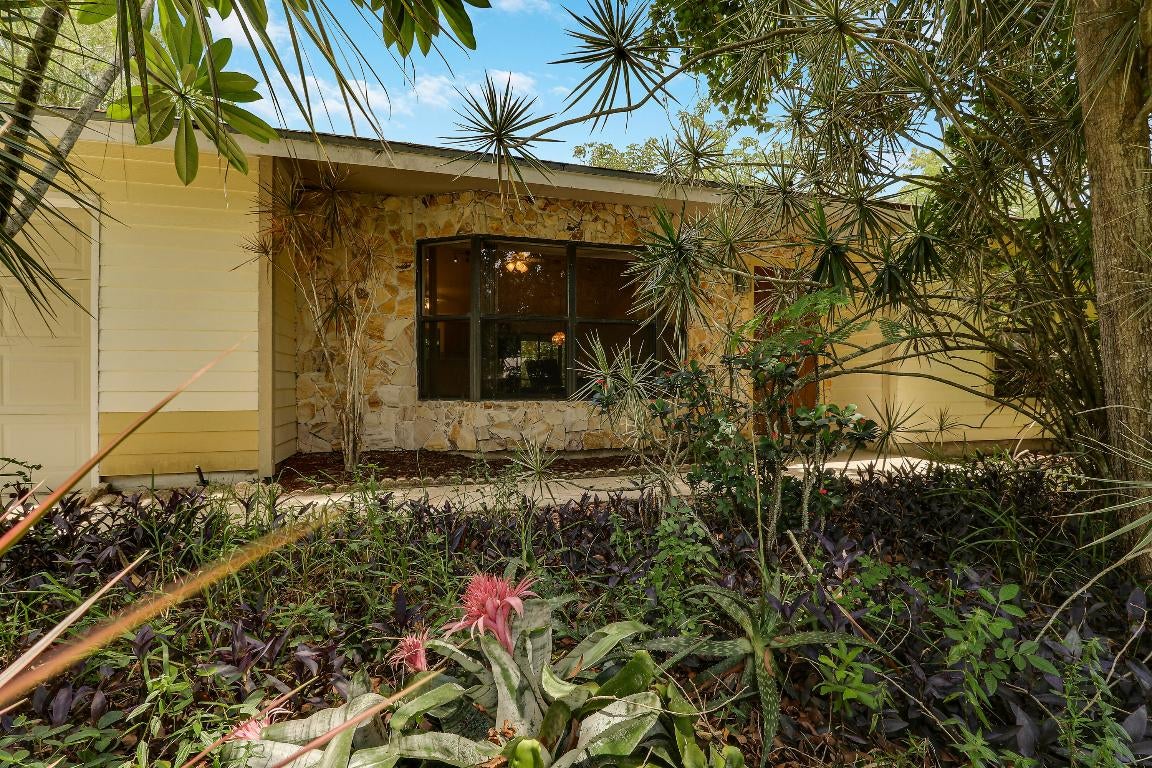 Jupiter, Florida, 33478, United States, 3 Bedrooms Bedrooms, ,2 BathroomsBathrooms,Residential,For Sale,1980938