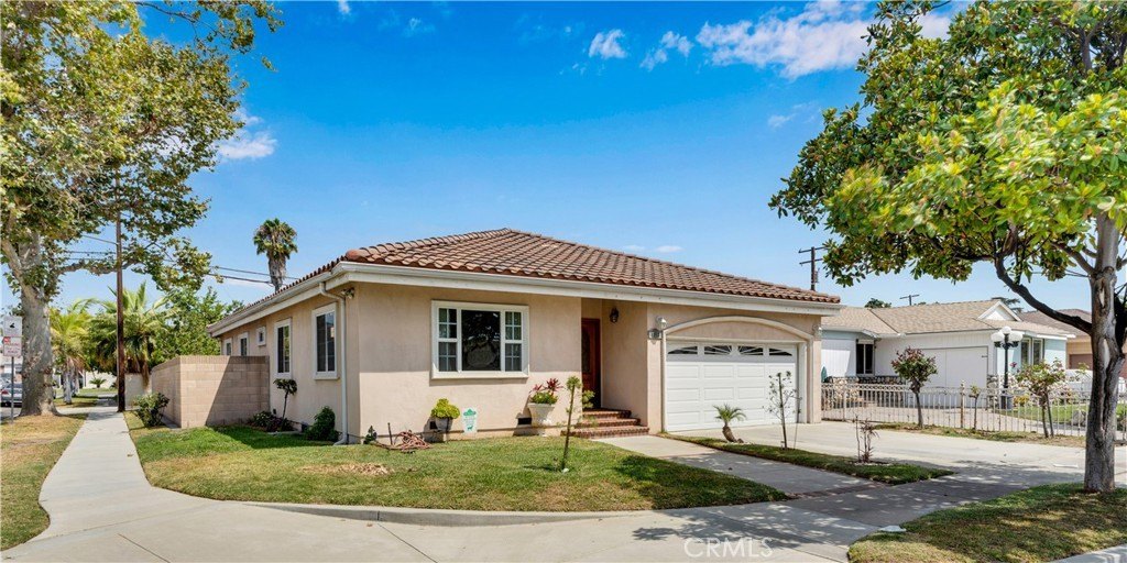 Downey, California, 90242, United States, 3 Bedrooms Bedrooms, ,2 BathroomsBathrooms,Residential,For Sale,1938023
