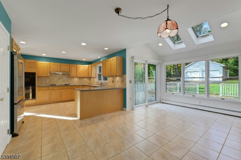 Wayne Twp., New Jersey, 07470, United States, 4 Bedrooms Bedrooms, ,4 BathroomsBathrooms,Residential,For Sale,1989007