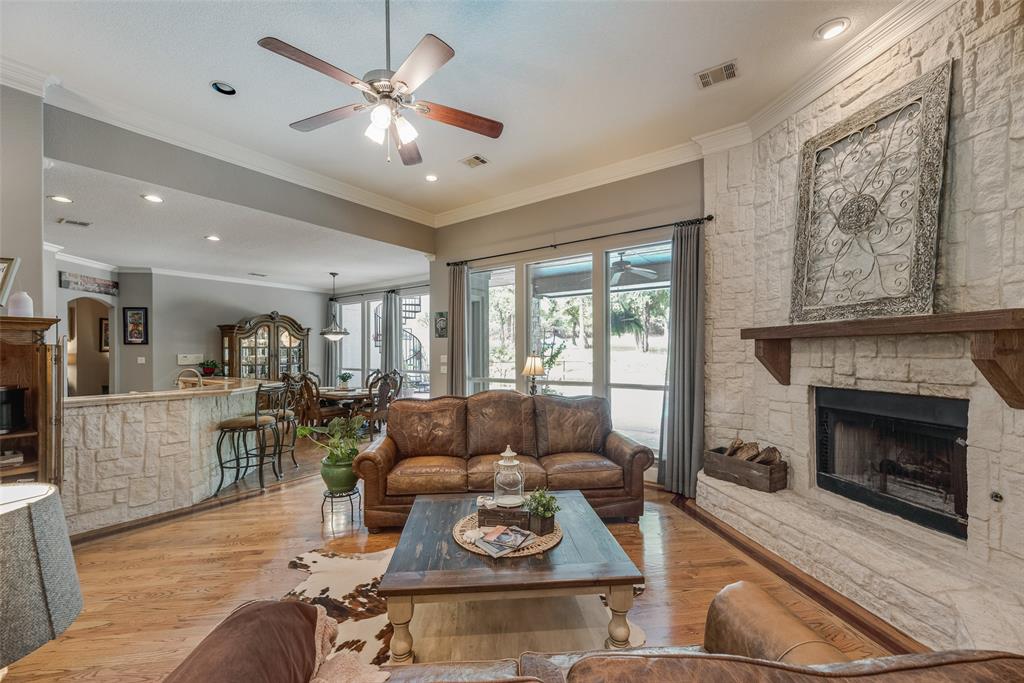 Azle, Texas, 76020, United States, 6 Bedrooms Bedrooms, ,4 BathroomsBathrooms,Residential,For Sale,2048000