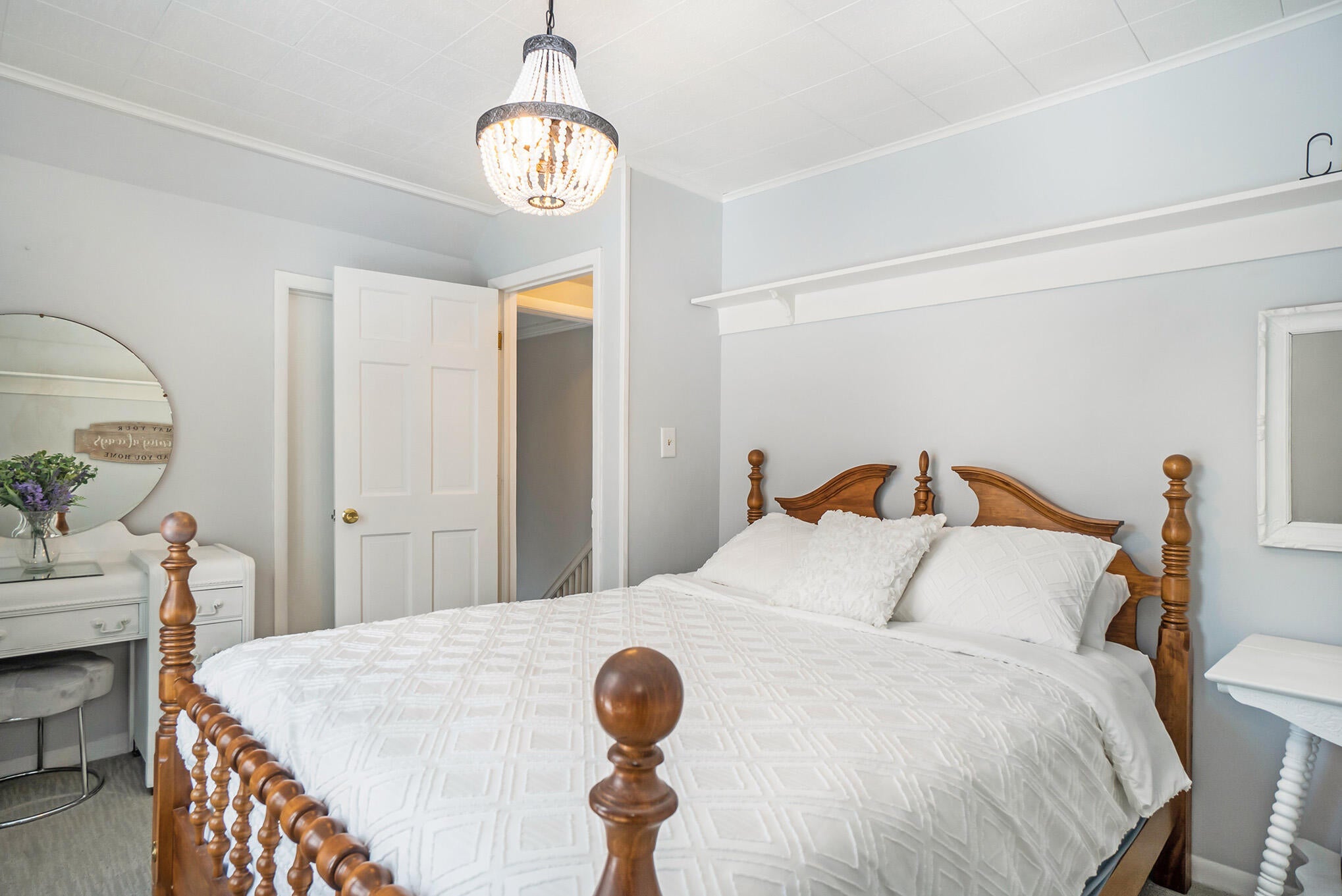 South Haven, Michigan, 49090, United States, 4 Bedrooms Bedrooms, ,3 BathroomsBathrooms,Residential,For Sale,1937505