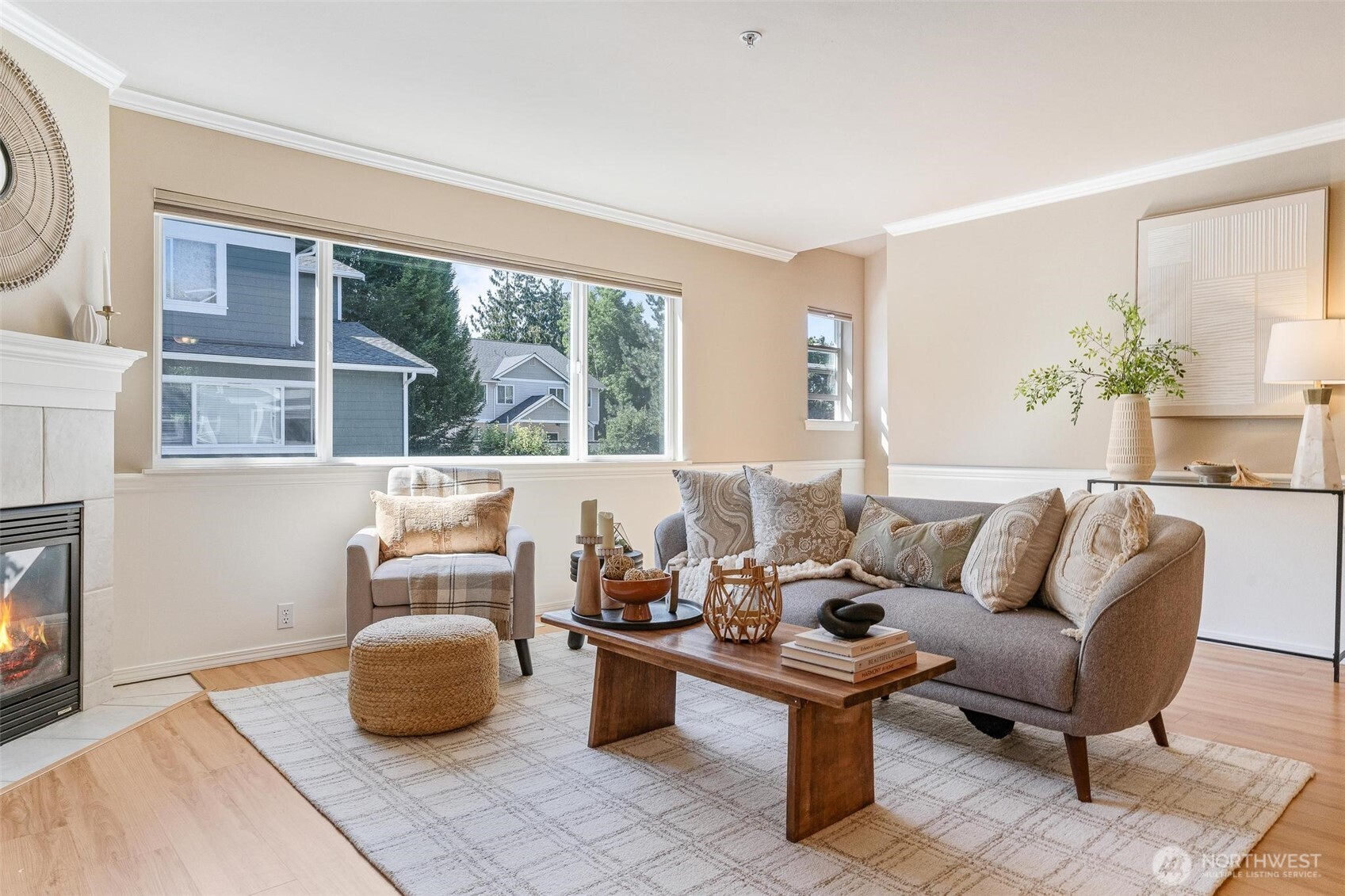 Kenmore, Washington, 98028, United States, 3 Bedrooms Bedrooms, ,2 BathroomsBathrooms,Residential,For Sale,1974587