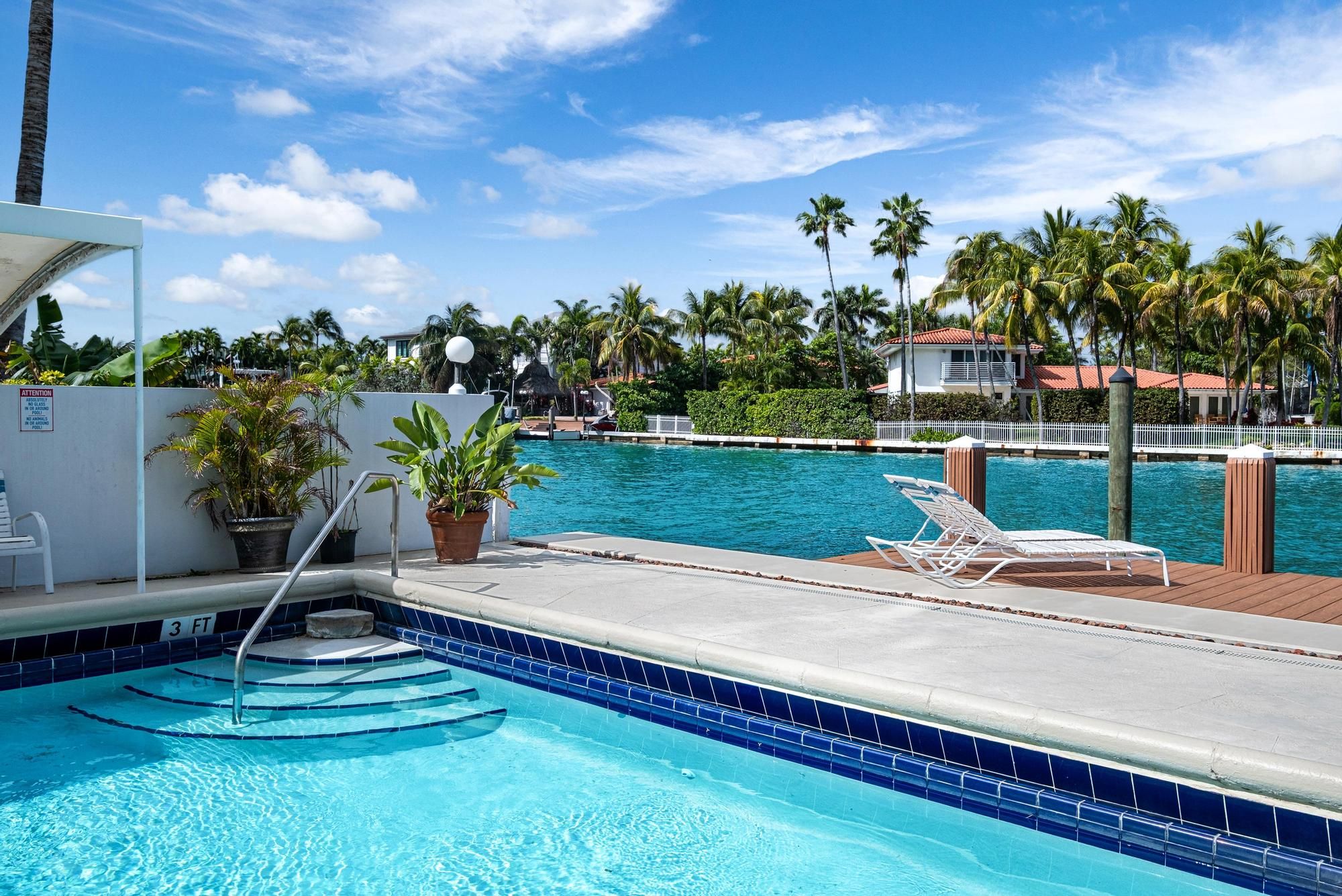  10300 W Bay Harbor Dr, Bay Harbor Islands, FL, 33154 - 物件實景