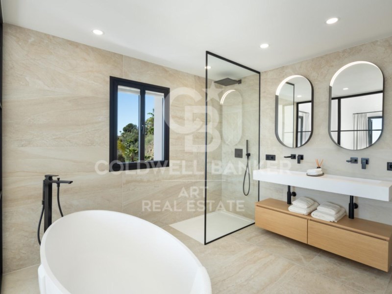 Benahavís, Andalusia, ES, 5 Bedrooms Bedrooms, ,7 BathroomsBathrooms,Residential,For Sale,1836869