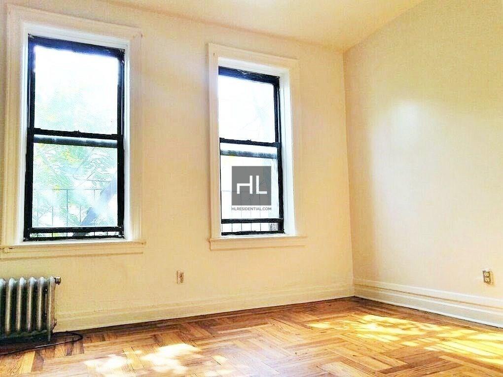 Brooklyn, New York, 11203, United States, 7 Bedrooms Bedrooms, ,5 BathroomsBathrooms,Residential,For Sale,1938412