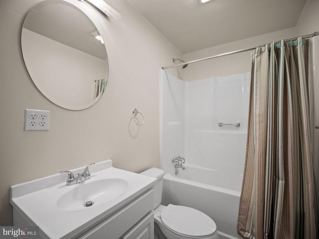Prince Frederick, Maryland, 20678, United States, 5 Bedrooms Bedrooms, ,5 BathroomsBathrooms,Residential,For Sale,1915560