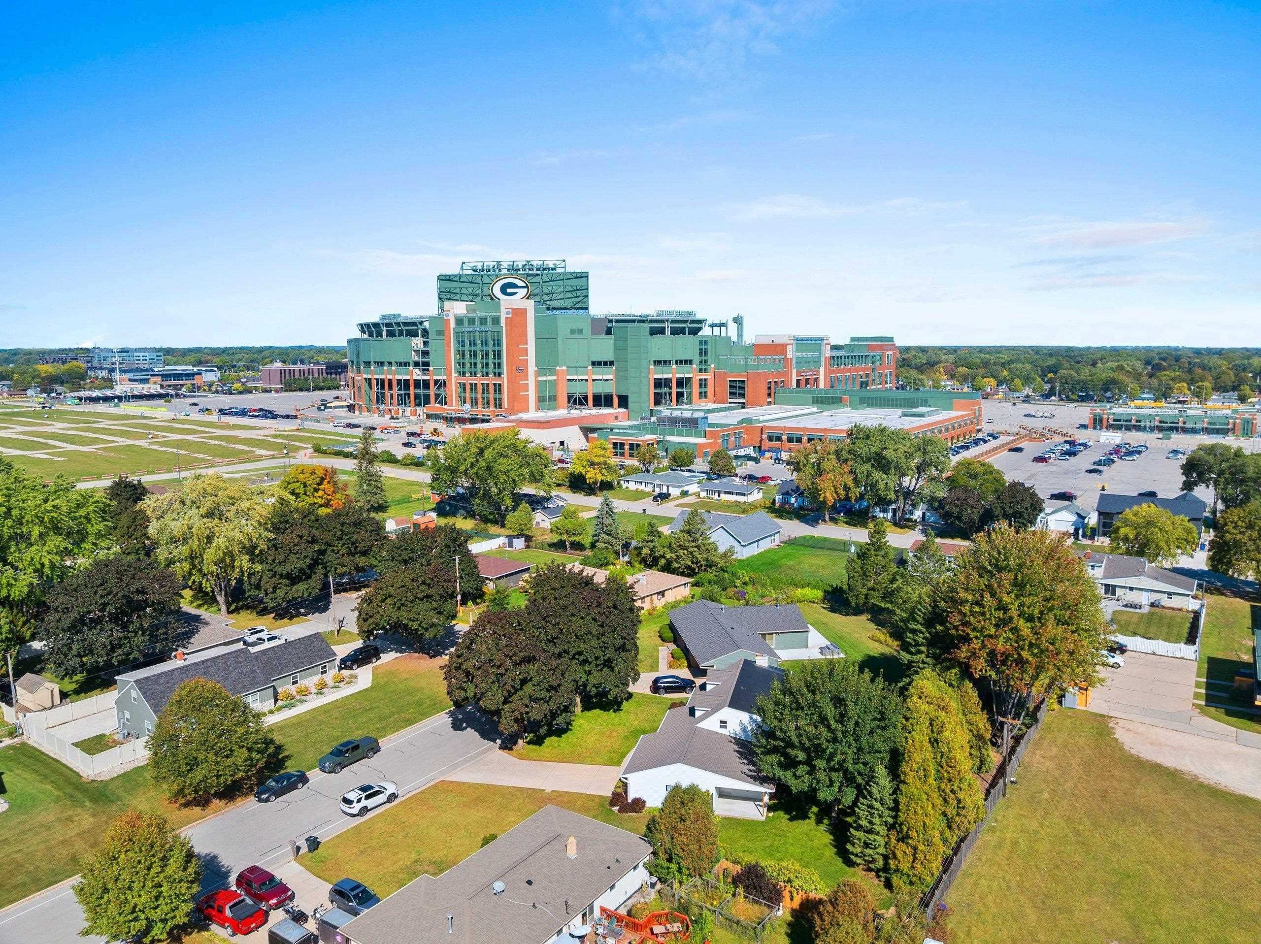 GREEN BAY, Wisconsin, 54304-4417, United States, 4 Bedrooms Bedrooms, ,2 BathroomsBathrooms,Residential,For Sale,1978060