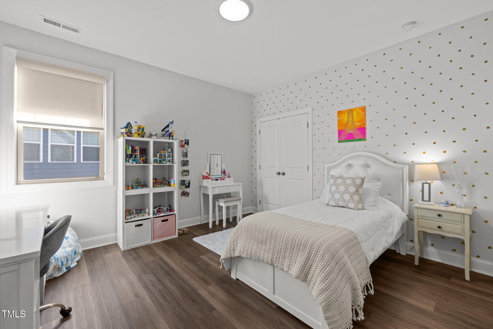 Chapel Hill, North Carolina, 27517, United States, 5 Bedrooms Bedrooms, ,5 BathroomsBathrooms,Residential,For Sale,1991048