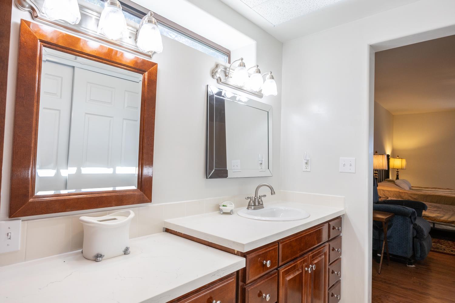 Yosemite West, California, 95389, United States, 5 Bedrooms Bedrooms, ,4 BathroomsBathrooms,Residential,For Sale,2005695