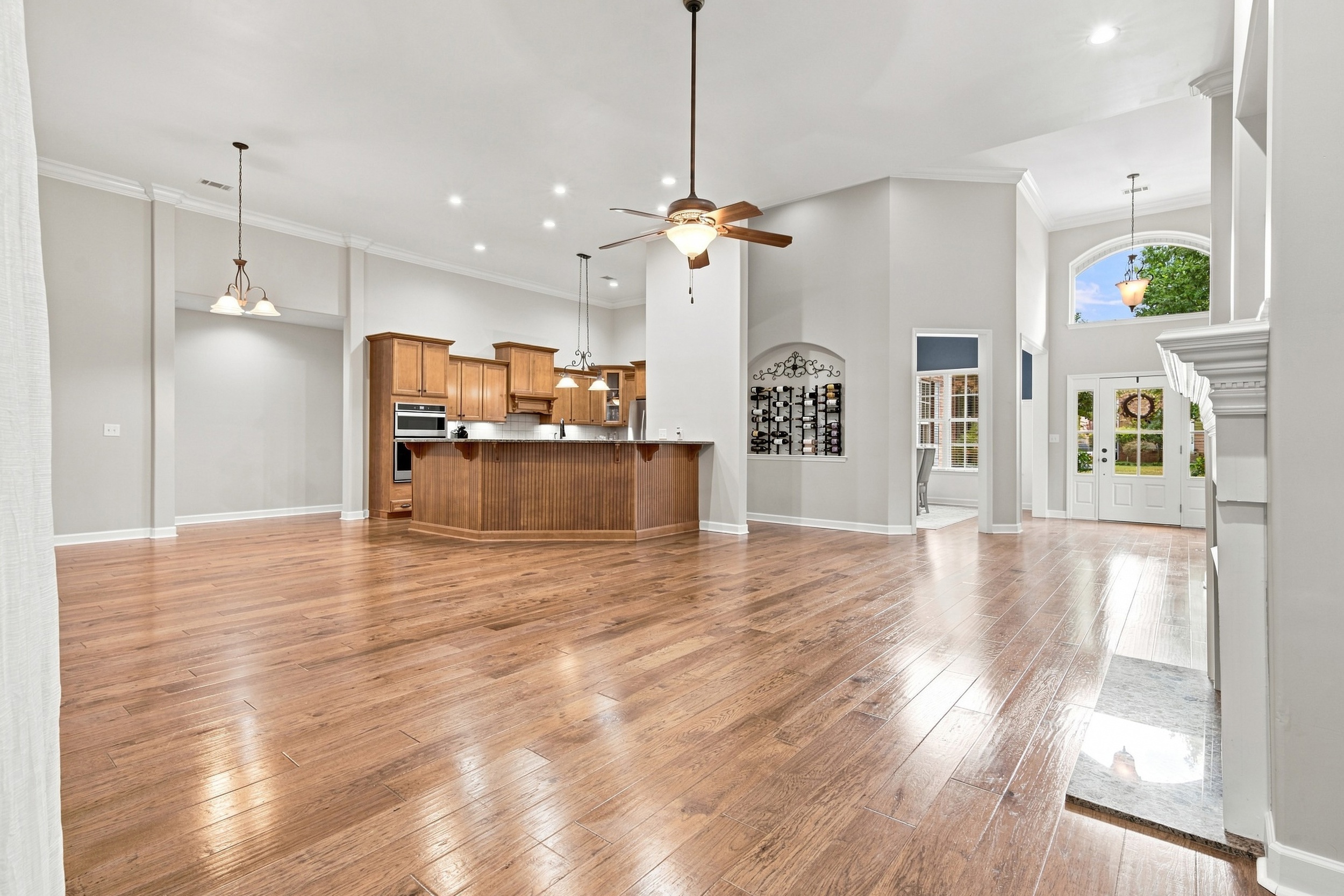  8305 Anslee Way NW - 物件實景