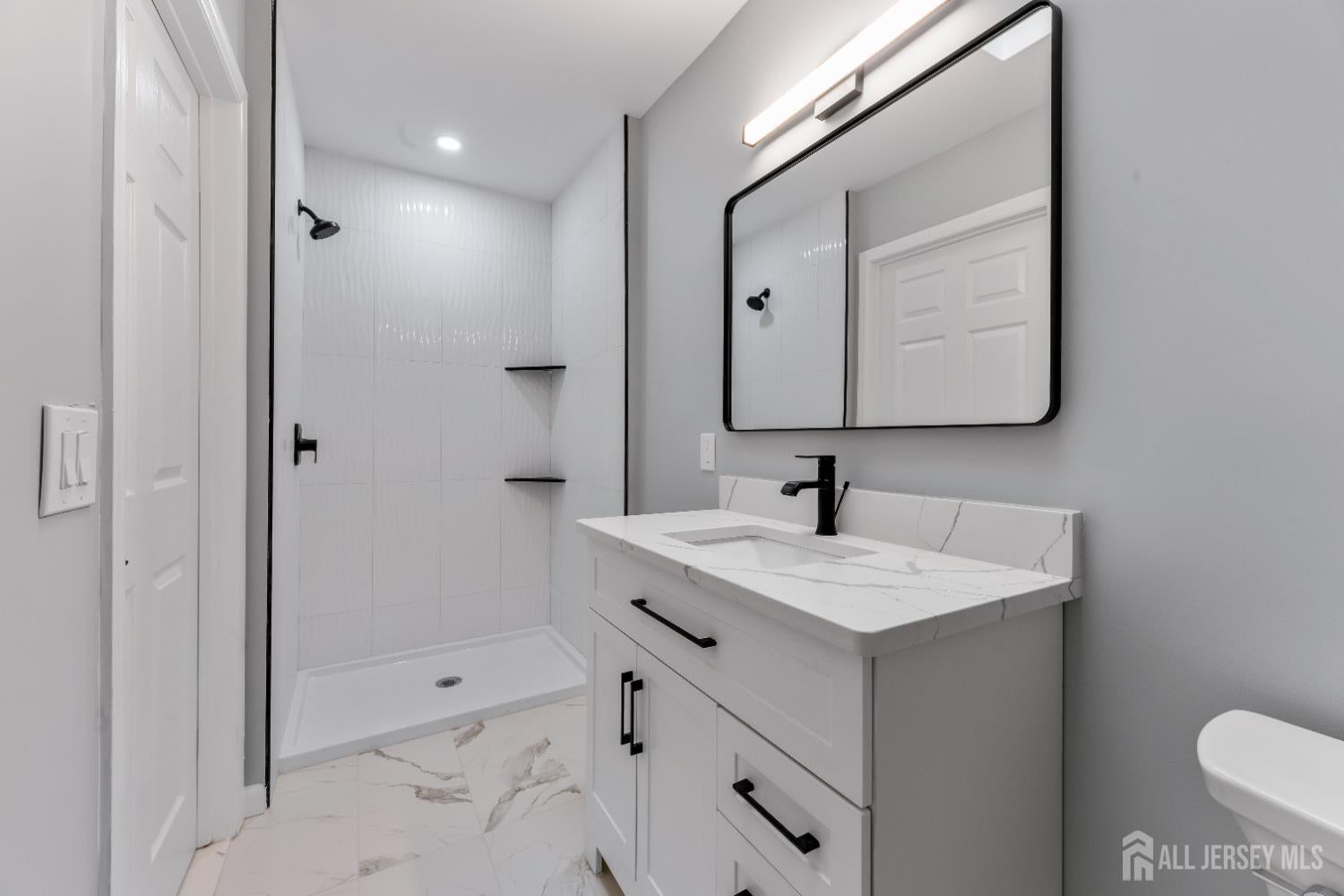 Old Bridge, New Jersey, 08857, United States, 3 Bedrooms Bedrooms, ,3 BathroomsBathrooms,Residential,For Sale,2010346