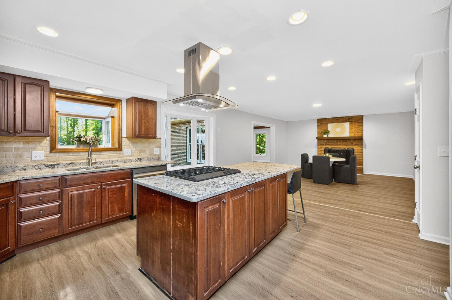 Sycamore Twp, Ohio, 45241, United States, 4 Bedrooms Bedrooms, ,4 BathroomsBathrooms,Residential,For Sale,1982774