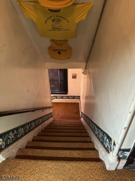 Irvington Twp., New Jersey, 07111, United States, 6 Bedrooms Bedrooms, ,4 BathroomsBathrooms,Residential,For Sale,1947988