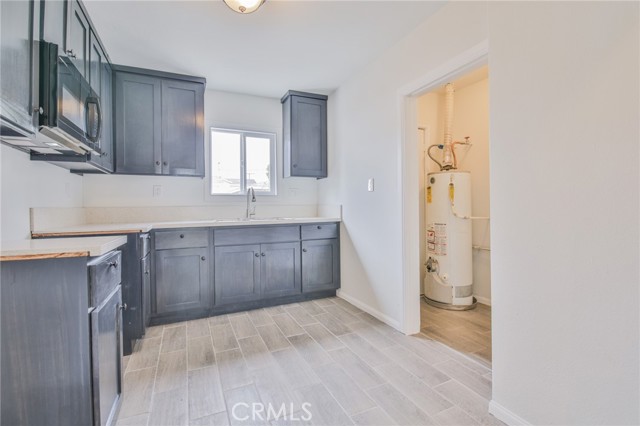 Los Angeles, California, 90003, United States, 3 Bedrooms Bedrooms, ,Residential,For Sale,1928715