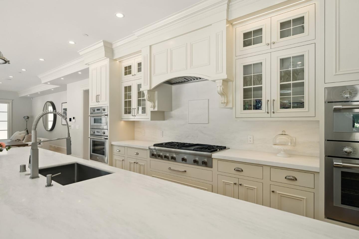 San Mateo, California, 94402, United States, 4 Bedrooms Bedrooms, ,6 BathroomsBathrooms,Residential,For Sale,1836989