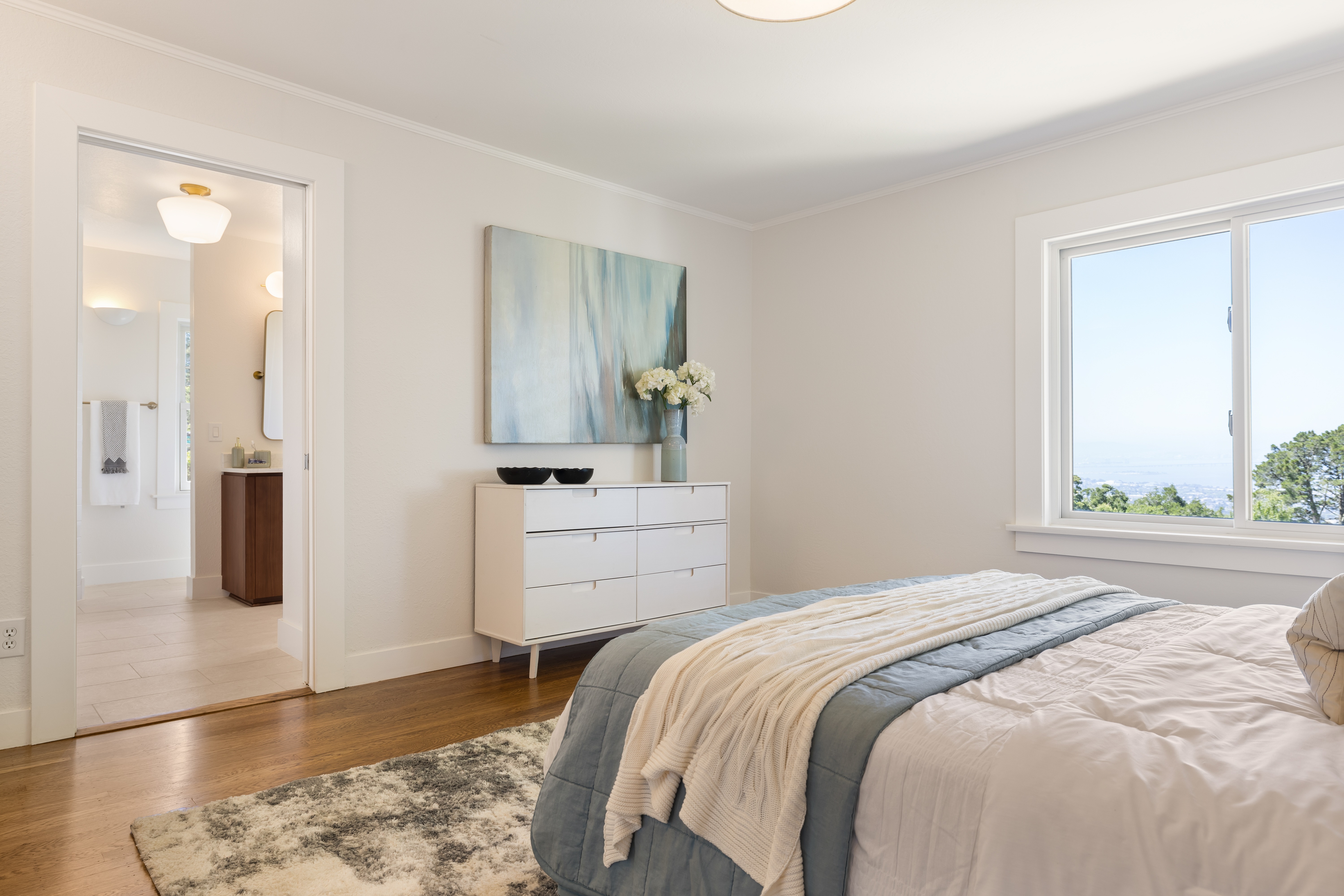  Timeless Berkeley Hills Gem with Spectacular Gardens and Bay Views - 物件實景