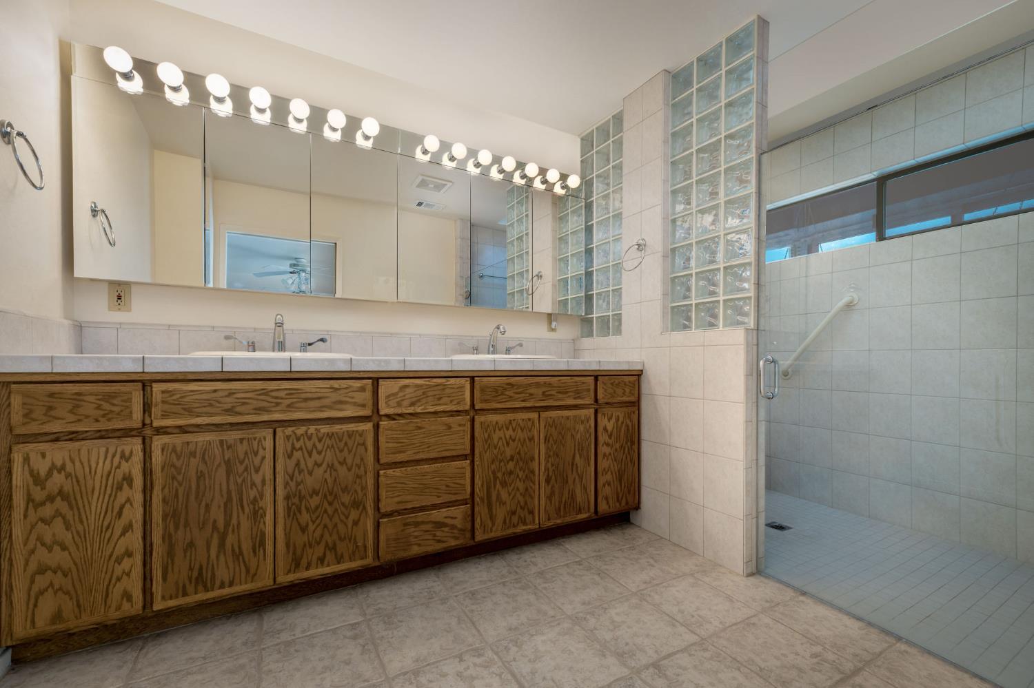 Grass Valley, California, 95949, United States, 4 Bedrooms Bedrooms, ,4 BathroomsBathrooms,Residential,For Sale,2015121