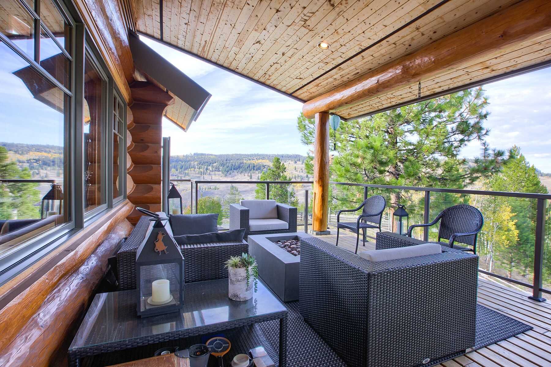  Custom Log Home - 物件實景