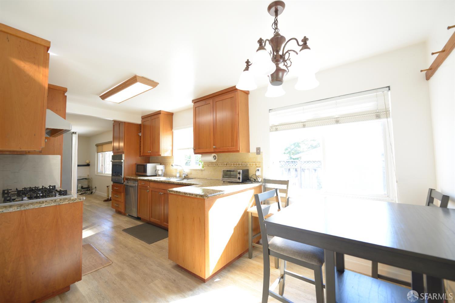 Hayward, California, 94544, United States, 3 Bedrooms Bedrooms, ,2 BathroomsBathrooms,Residential,For Sale,2002004