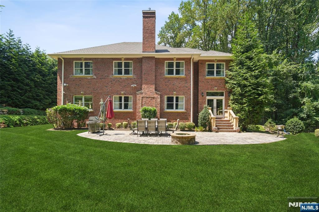 Oakland, New Jersey, 07436, United States, 5 Bedrooms Bedrooms, ,5 BathroomsBathrooms,Residential,For Sale,1907323