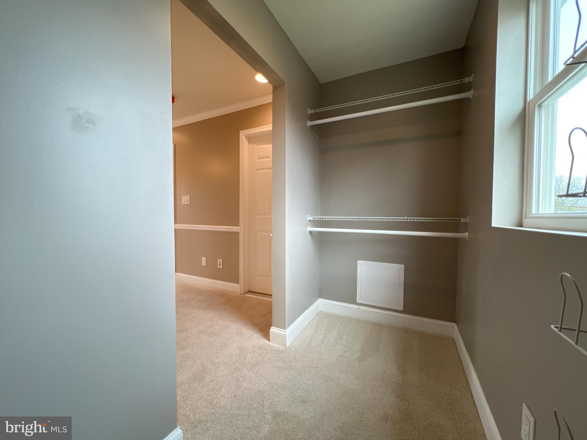 PASADENA, Maryland, 21122, United States, 4 Bedrooms Bedrooms, ,4 BathroomsBathrooms,Residential,For Sale,1975011