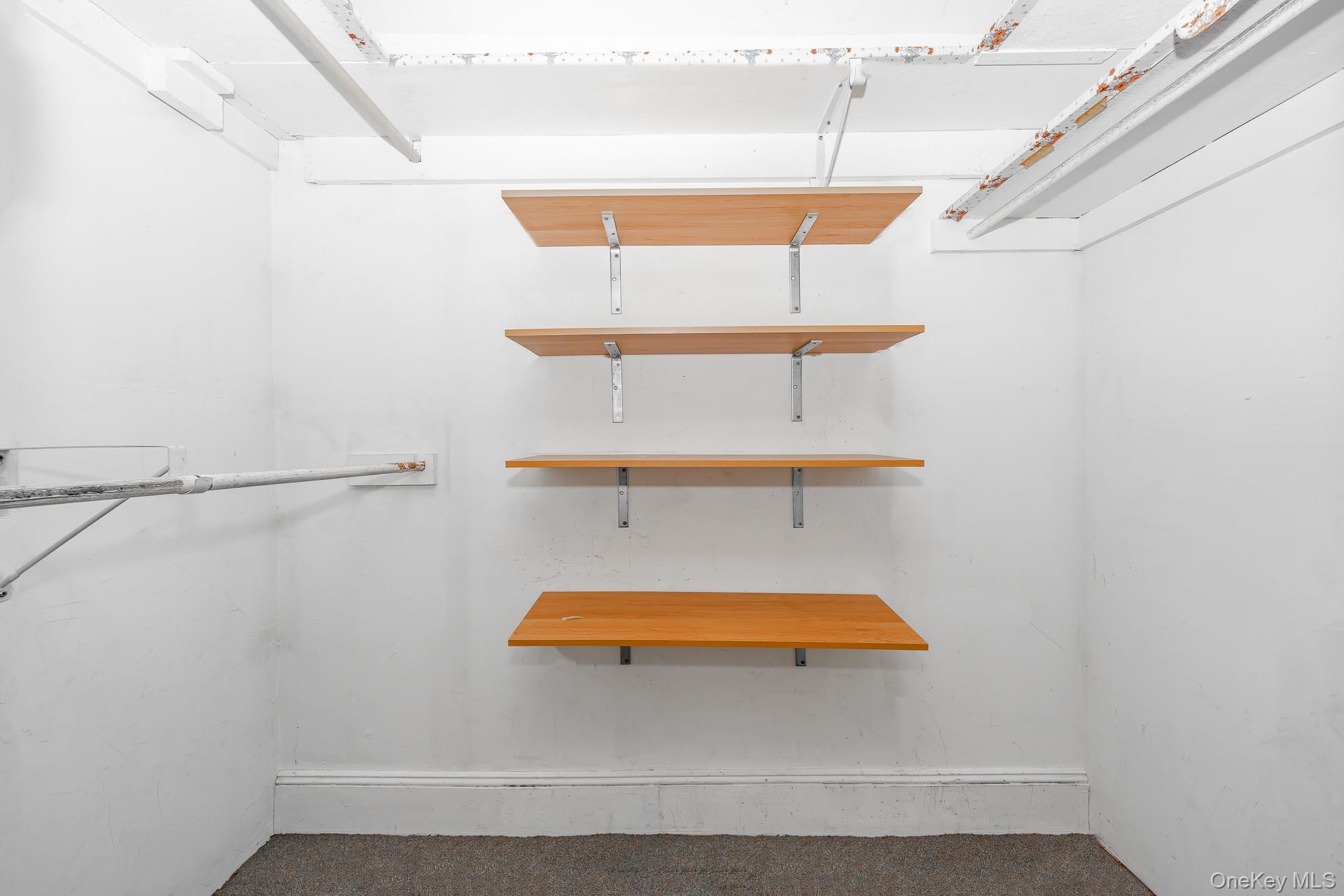 Freeport, New York, 11520, United States, 3 Bedrooms Bedrooms, ,2 BathroomsBathrooms,Residential,For Sale,1980355