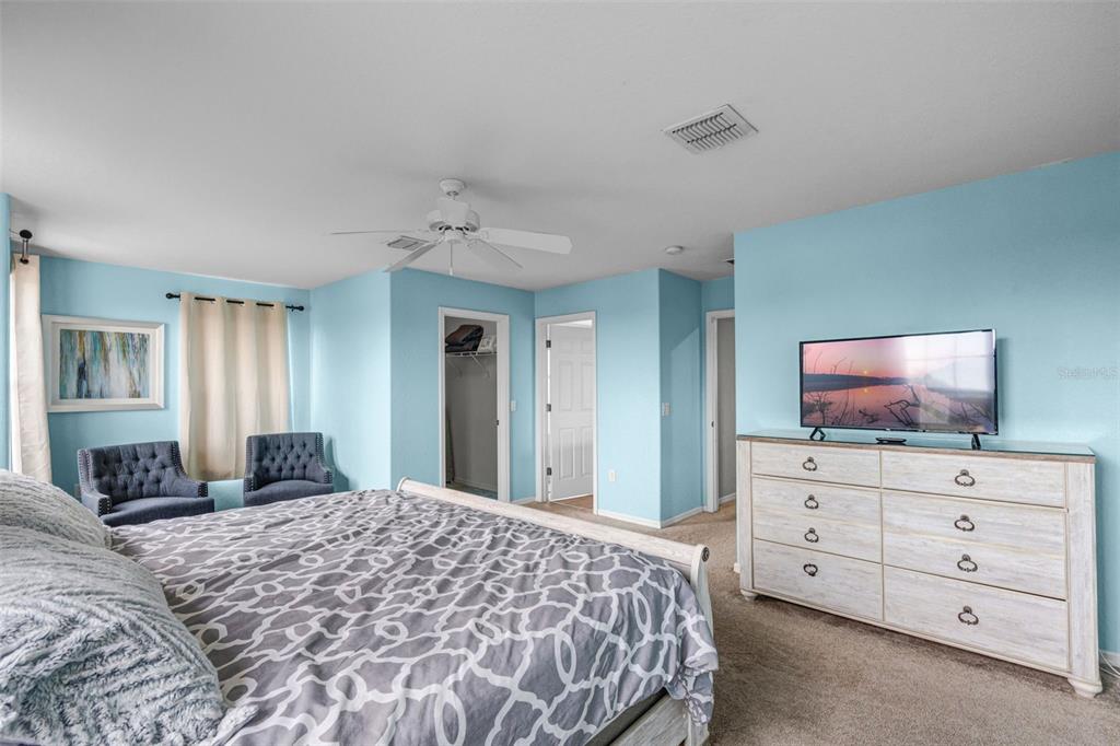 Clermont, Florida, 34714, United States, 5 Bedrooms Bedrooms, ,4 BathroomsBathrooms,Residential,For Sale,1947798