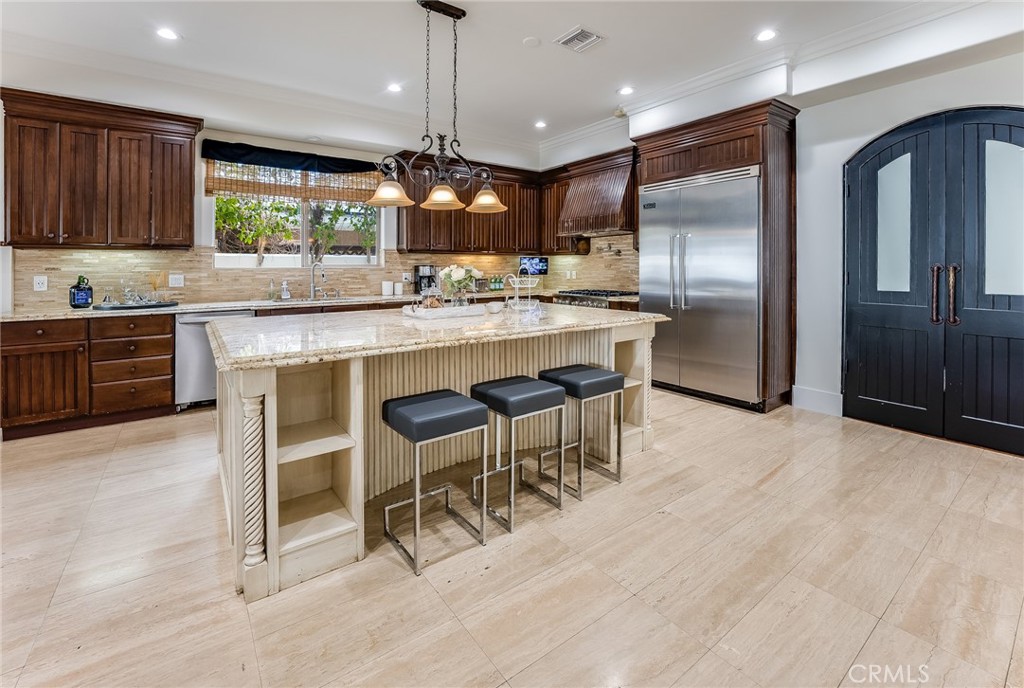 Woodland Hills, California, 91367, United States, 5 Bedrooms Bedrooms, ,6 BathroomsBathrooms,Residential,For Sale,1861197
