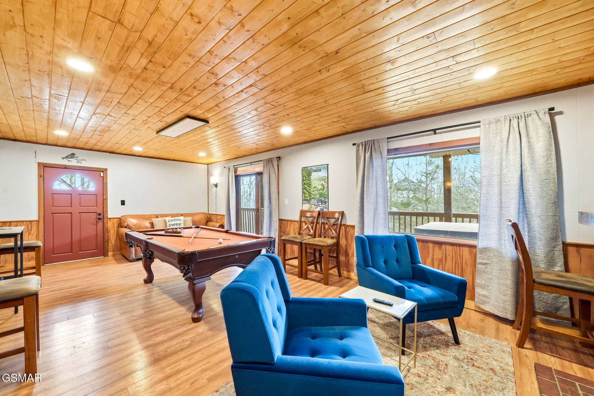 Gatlinburg, Tennessee, 37738, United States, 5 Bedrooms Bedrooms, ,4 BathroomsBathrooms,Residential,For Sale,2023747