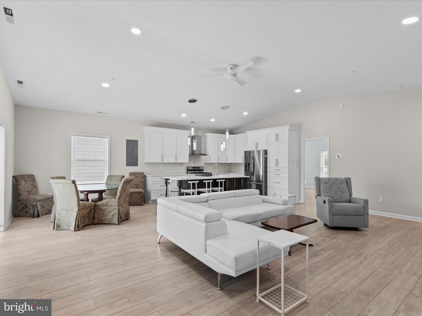 Ocean City, Maryland, 21842, United States, 3 Bedrooms Bedrooms, ,2 BathroomsBathrooms,Residential,For Sale,1847556