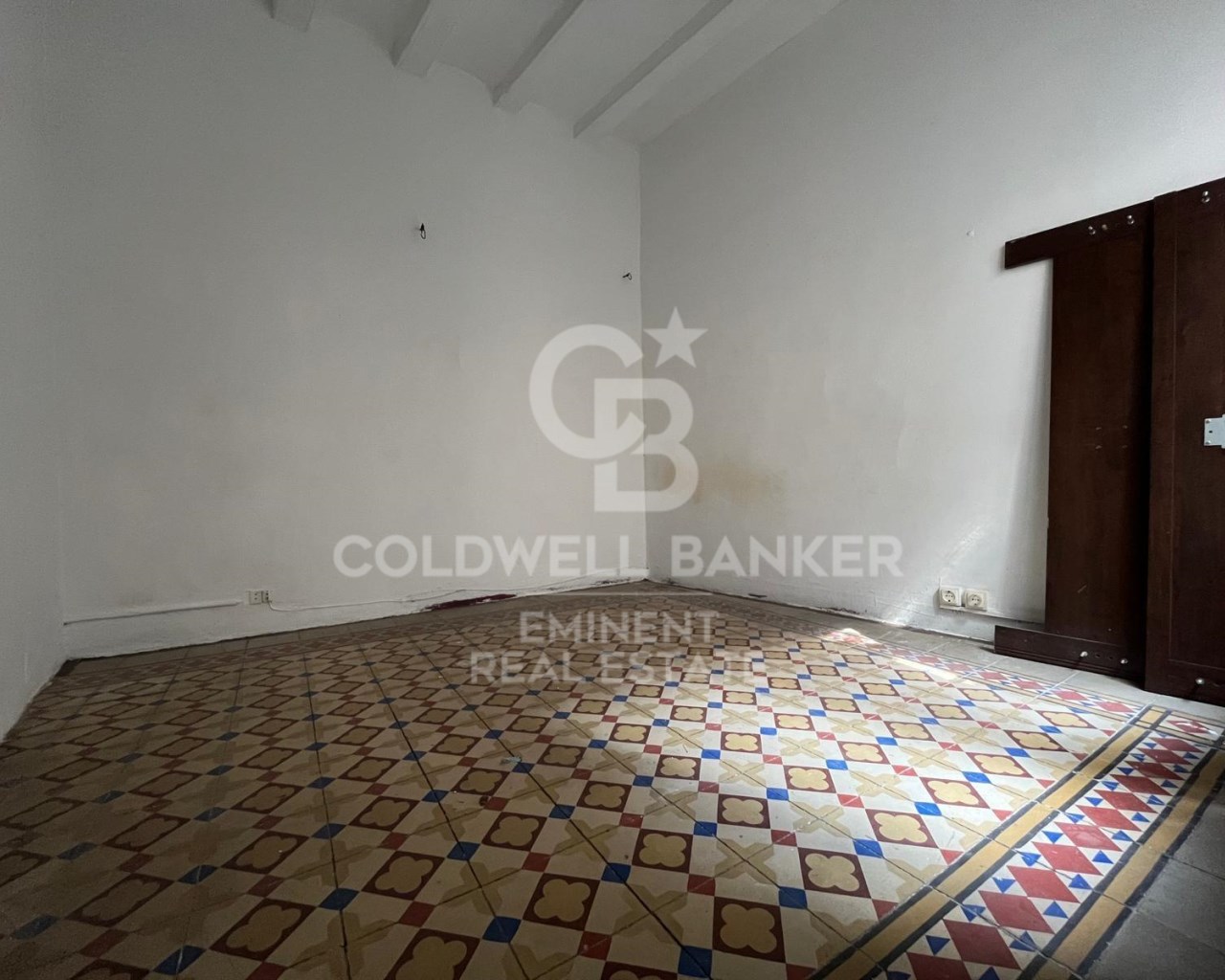 Barcelona, Catalonia, ES, 4 Bedrooms Bedrooms, ,2 BathroomsBathrooms,Residential,For Sale,1828106