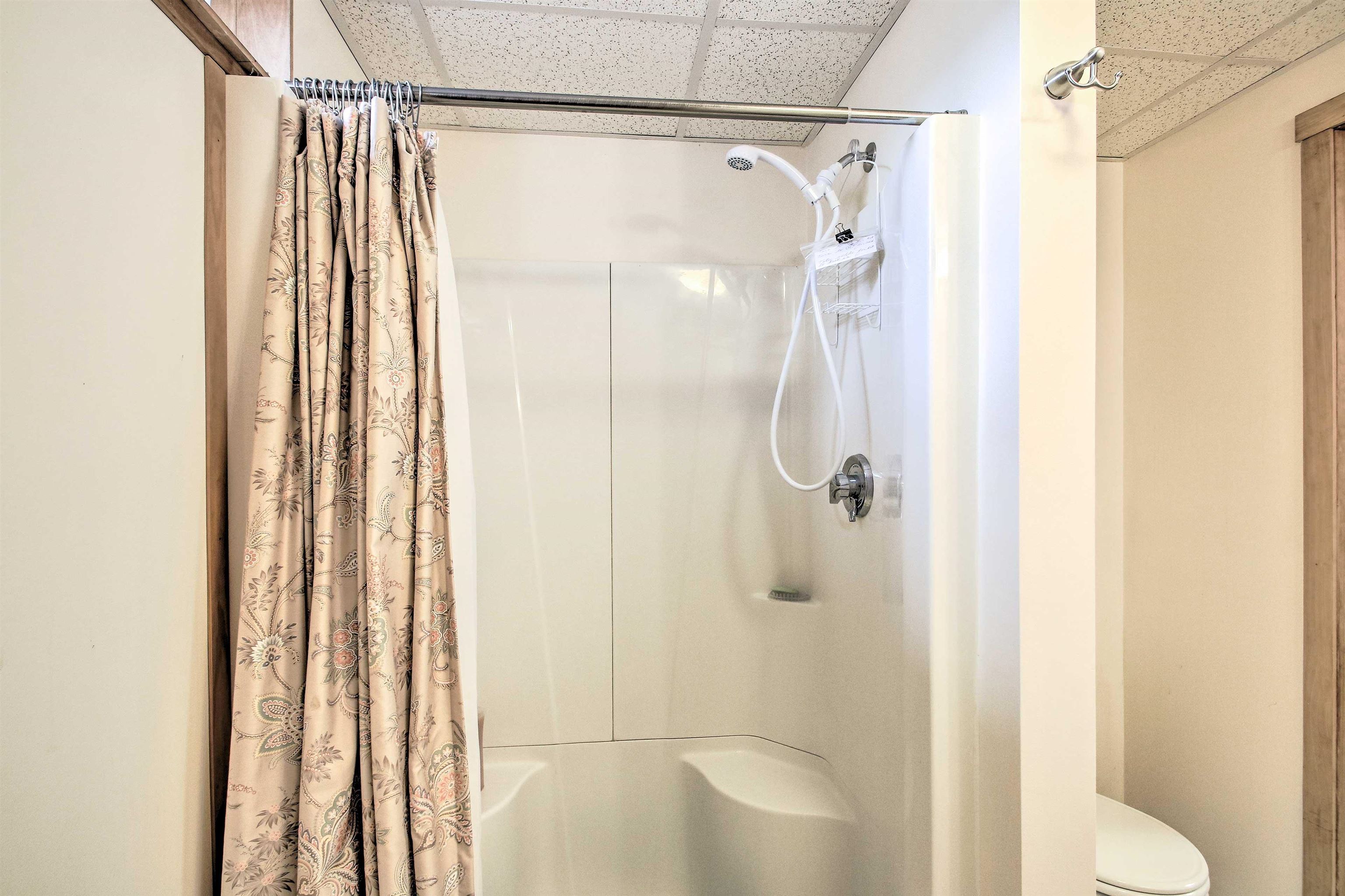Easton, New Hampshire, 03580, United States, 3 Bedrooms Bedrooms, ,2 BathroomsBathrooms,Residential,For Sale,1846634