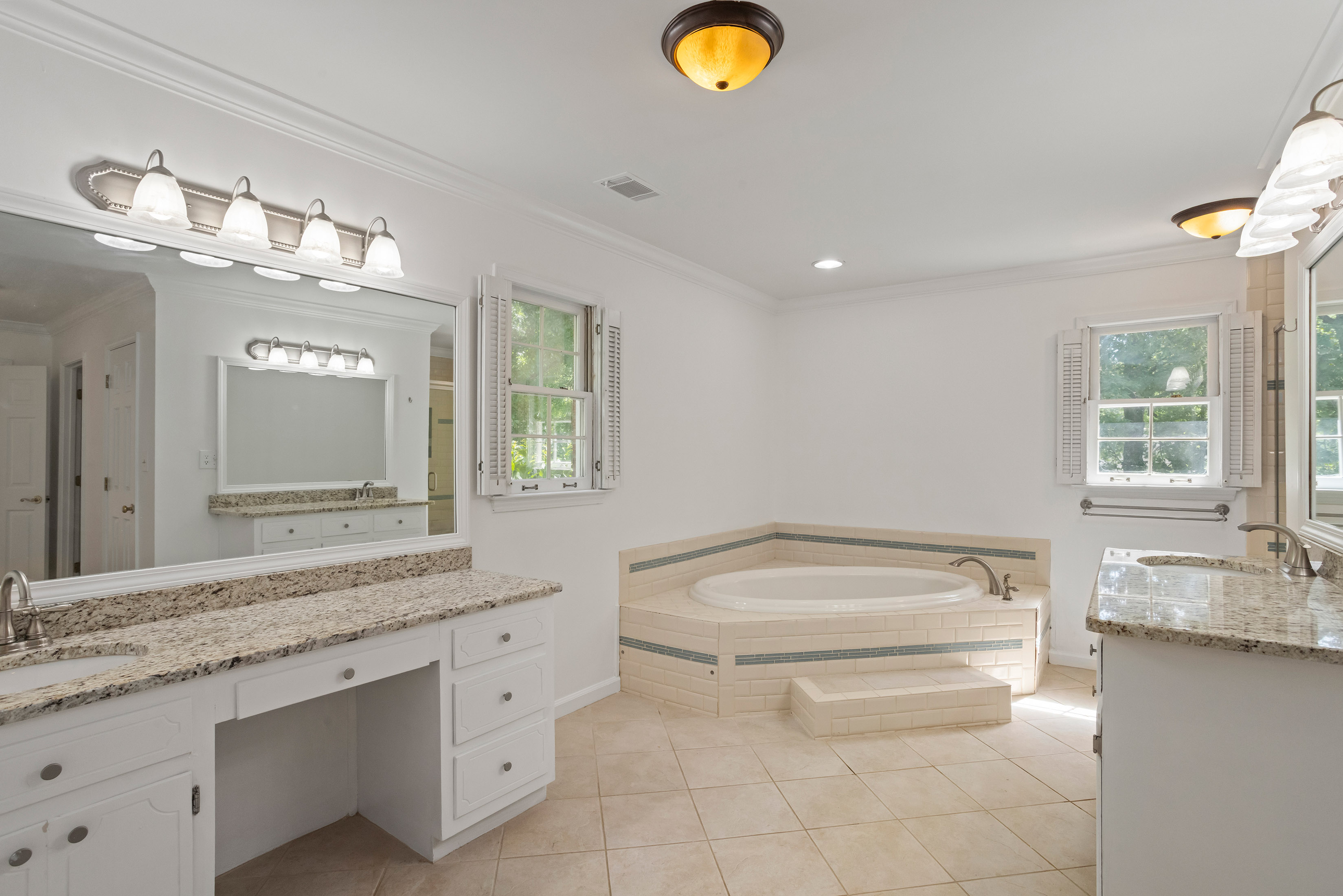  Custom-Built Brick Home with Saltwater Pool in Conyers - 物件實景