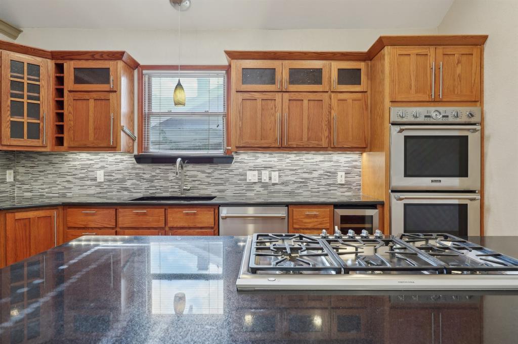 Fort Worth, Texas, 76107, United States, 5 Bedrooms Bedrooms, ,3 BathroomsBathrooms,Residential,For Sale,1915369