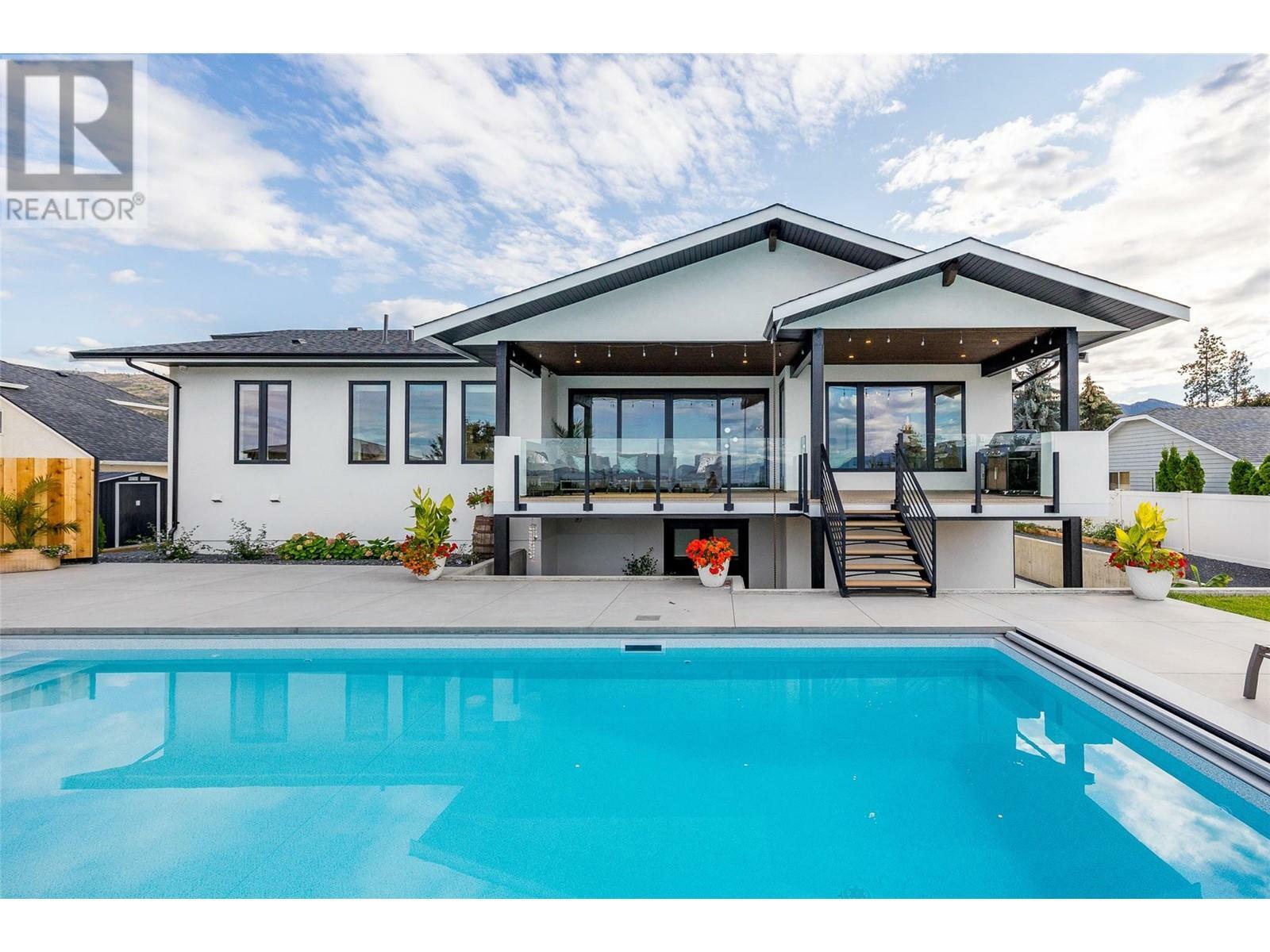 KELOWNA, British Columbia, V1W 4L1, CA, 4 Bedrooms Bedrooms, ,4 BathroomsBathrooms,Residential,For Sale,1838056