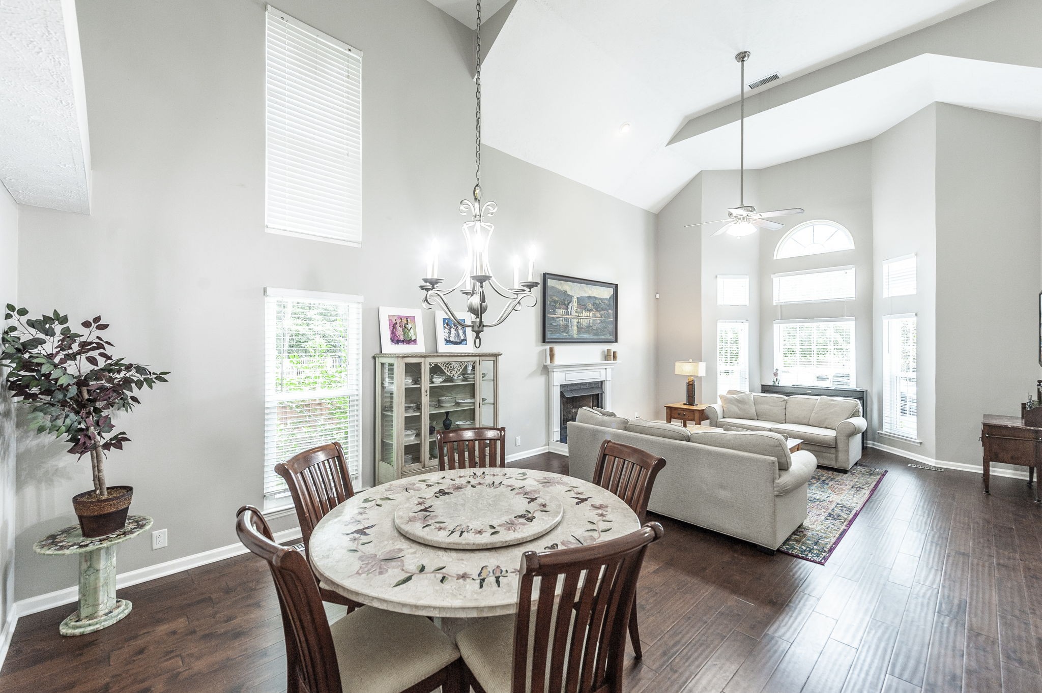 Antioch, Tennessee, 37013, United States, 4 Bedrooms Bedrooms, ,3 BathroomsBathrooms,Residential,For Sale,1900912