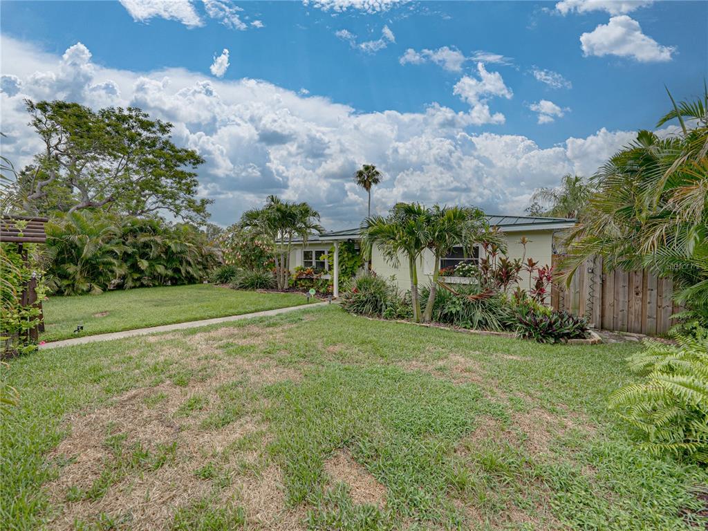 Gulfport, Florida, 33707, United States, 3 Bedrooms Bedrooms, ,3 BathroomsBathrooms,Residential,For Sale,1846647