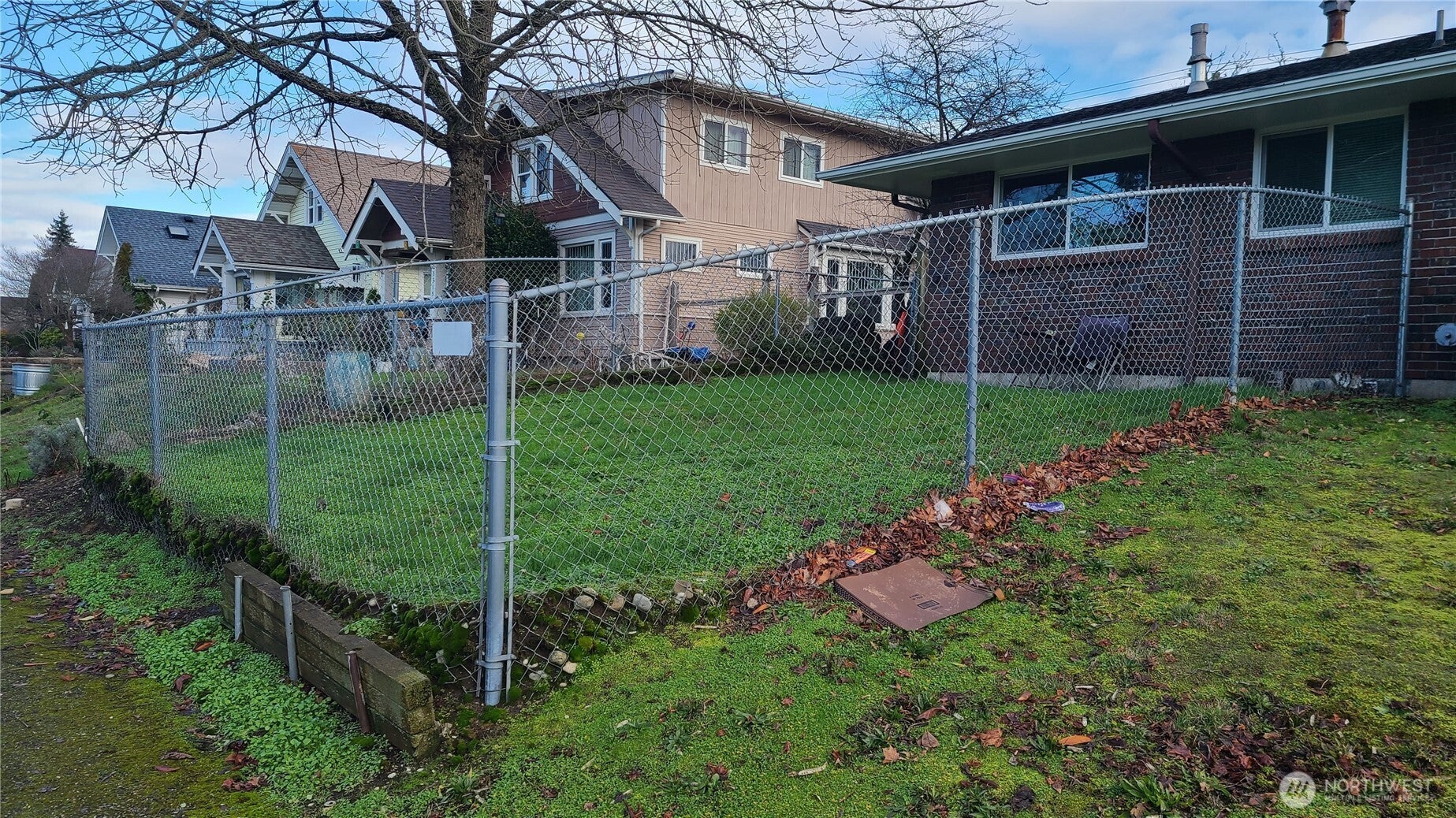 Tacoma, Washington, 98409, United States, ,Residential,For Sale,2008818