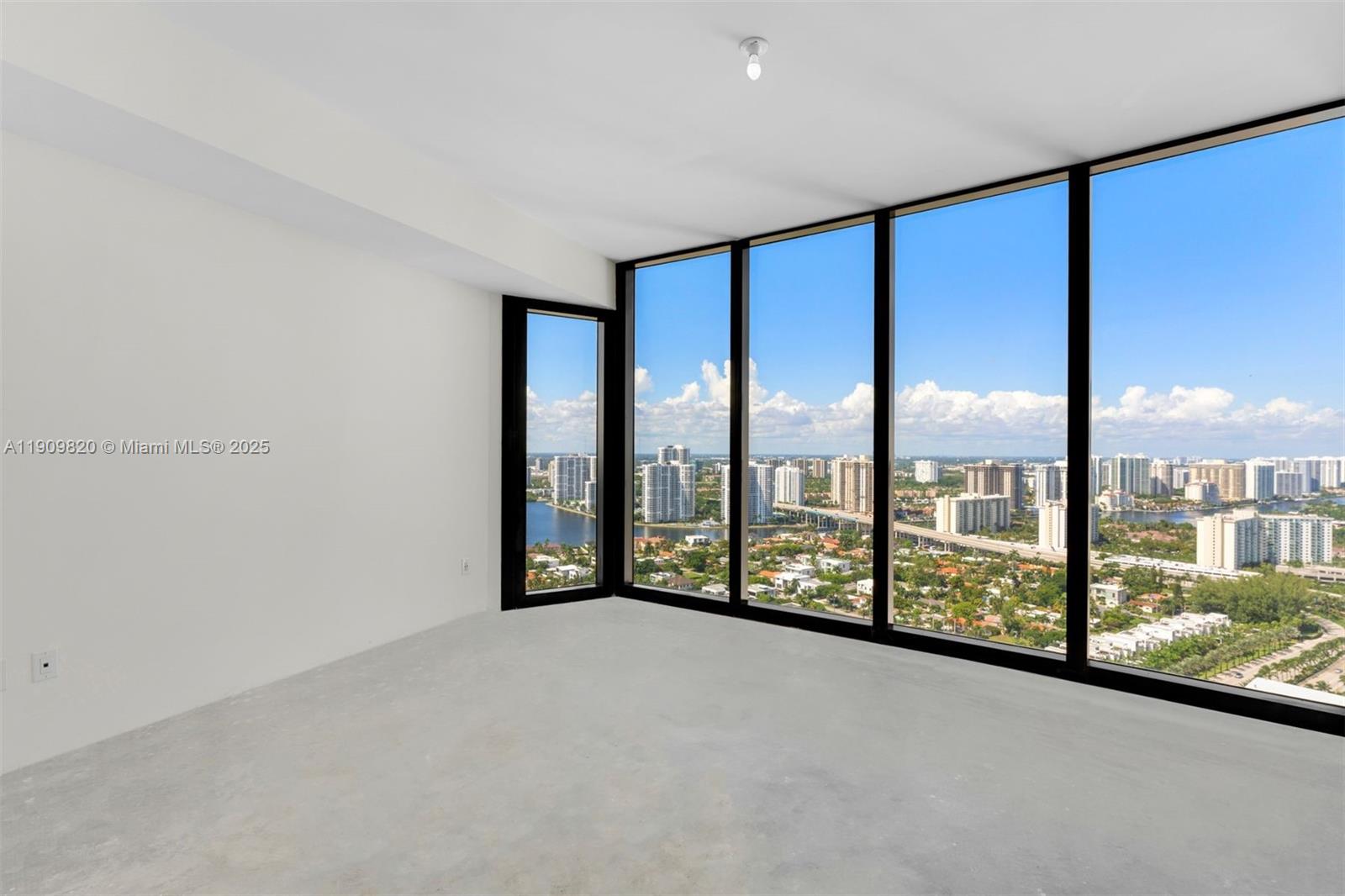 Sunny Isles Beach, Florida, 33160, United States, 4 Bedrooms Bedrooms, ,5 BathroomsBathrooms,Residential,For Sale,1989391