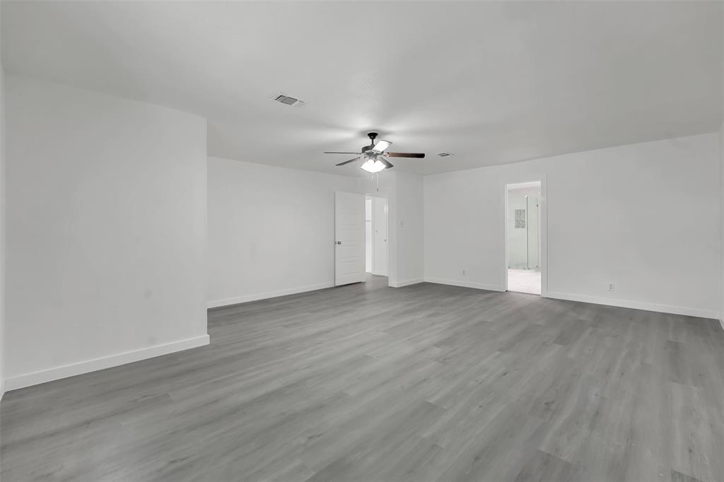 200 Silverleaf Drive, Fort Worth, Texas, 76112, United States, 5 Bedrooms Bedrooms, ,6 BathroomsBathrooms,Residential,For Sale,200 Silverleaf Drive,1618780