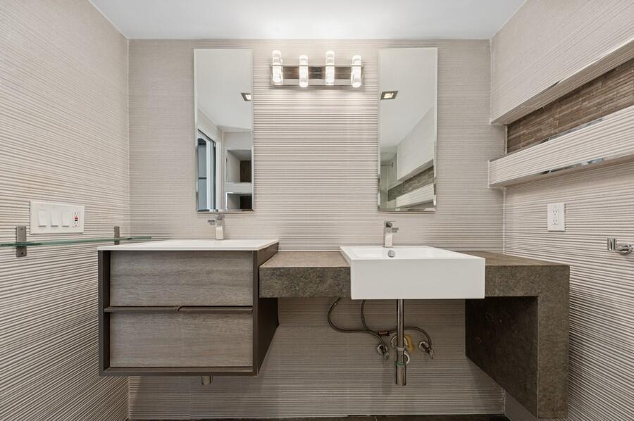 Delray Beach, Florida, 33483, United States, 2 Bedrooms Bedrooms, ,2 BathroomsBathrooms,Residential,For Sale,1826520